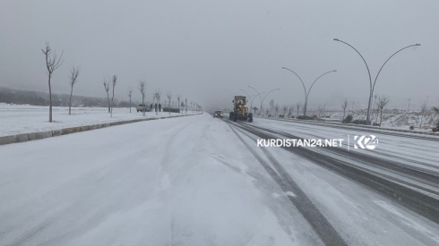 Berfê riya Hewlêr – Duhokê girt