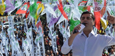Demirtaş: Erdogan kongreya PKK’ê asteng kir