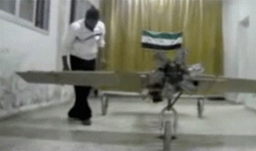 Artêşa Azad firokek bê firokvan çê kir