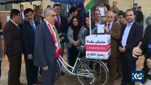 Perlemanterê Kurdistanê Celal Perîşan bi piskilêt diçe Perleman