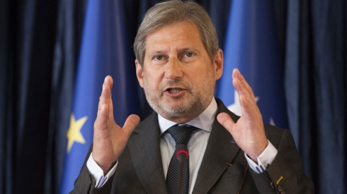 Yekitiya Ewropayê rê nade Tirkiyê ku gefa penaberan li wan bixwe