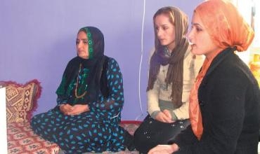 90 keçên kampa Kawa ji ber bê nasnameyiyê nikarin bizewicin