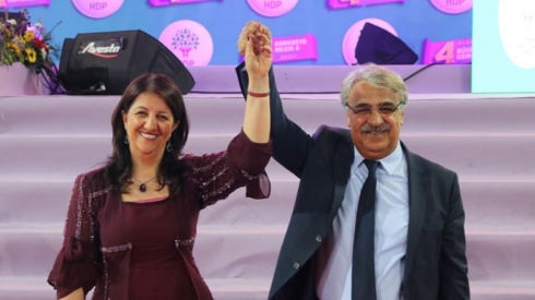 Pervîn Buldan û Mîthet Sancar bûn Hevserokên HDPê