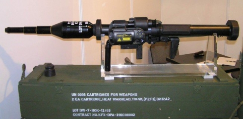 Almanya 60 ton çek bo Pêşmerge şand