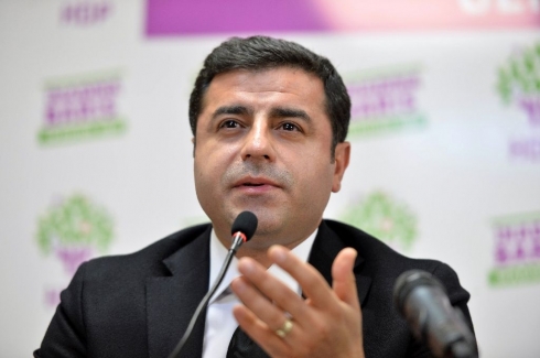 Demîryaş: Kurd xulamê ti kesan nîne