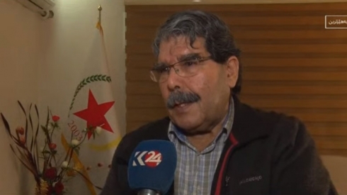 Muslim: PYD piştgiriyê li nêzîkbûna aliyên Kurdî