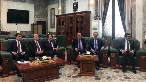 Kurd di navbera 2 hevpeymaniyan de xwe yekalî dikin