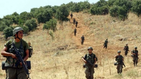 Artêşa Tirkiyê derbasî Sûriyê dibe û 55 DAIŞiyan dikuje