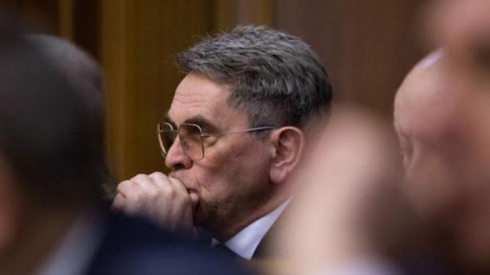 Bi sedma Koronayê yekem wezîrê Tenduristîyê li Ewrûpa ji posta xwe hat dûrixistin