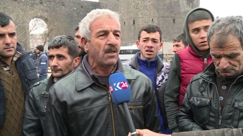 Diyarbekiriyan nerazîbûn nîşanî şanda AKPê dan