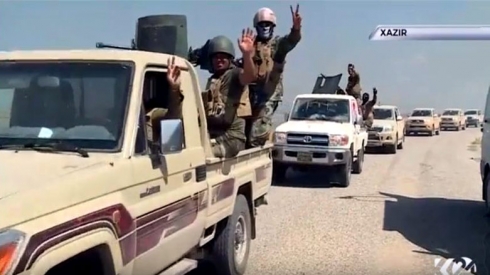 Pêşmerge diçin nav gund ên rizgarkirî