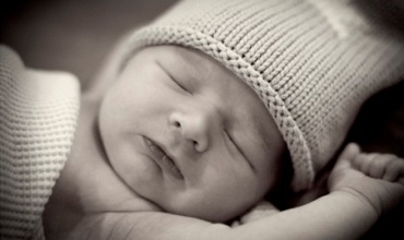 Zilamê min zaroka me bi 2 000 dolaran firot, 5000 dolar bi zaroka min dihatin lê min neda