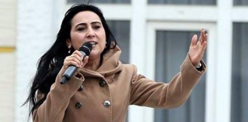 Hevseroka HDPê: AKPê dixwaze heman destûrî 1980 pêkbîne