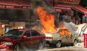 Amed bû qada şer: Parlamenter jî di nav de bi dehan kes birîndar bûn