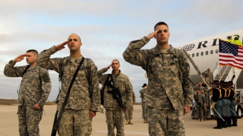 WSJ: Rêvebirîya Trump dê 14,000 leşkerên din bişîne Rojhilata Navîn