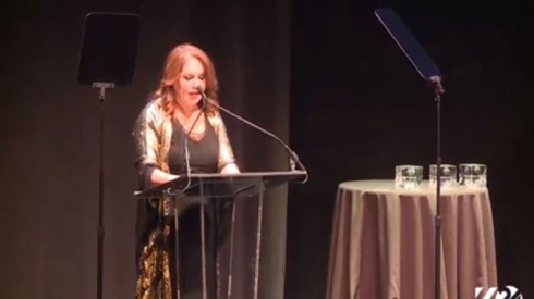 Emerîka: Jineka Kurd xelata dengên bi bandor diwergire.