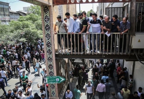 Xwepêşandan û nerazîbûn li bajarên Îranê destpê kir!