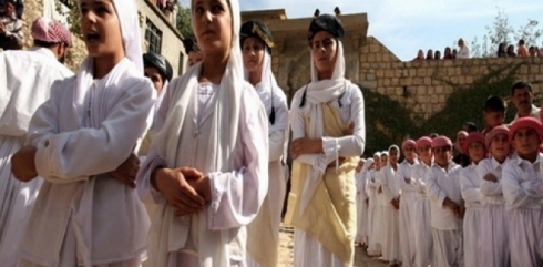 Duhok – 48 xort û keçên êzîdî bi hev re daweta xwe kirin