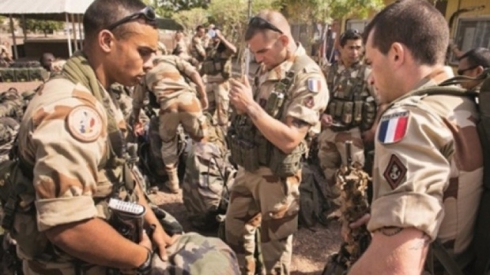 Koalisyona navnetewî raportên kuştina sivîlan li Sûriyê red dike