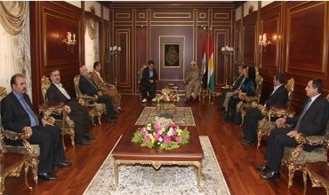 Barzanî pêşwaziya Mihemedê Hacî Mehmûd û şandekî mekteba siyasiya Partiya Sosyalîsta Demokrata Kurdistanê kir