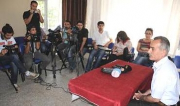 ‘Bila Barzanî partiyên bakur jî li Hewlêr bicivîne’