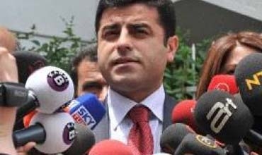 Selahadîn Demirtaş Hevserokê BDPê 10 mehan hat ceza kirin