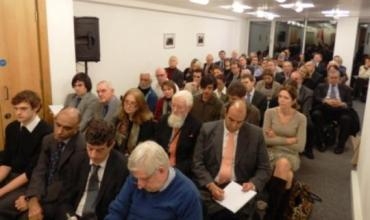 Felah Mistefa semînarek jibo diblomatkar û çavdêrên sîyasî li berîtanya lidar xist