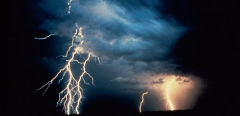 Silêmanî: Bi birûskê 2 kes bûne qurbanî