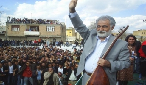 Hozan Brader: Modernîteyek bê netew boyaxa ser sûsê ye