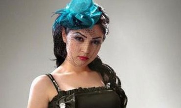 Heyfa Wehbê bi Farisî