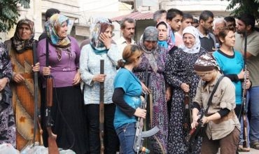 Li nêzî Atma pevçûn, li Cindêrisê gel radihêje çekan