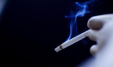 Belengaz zehmettir dikarin dest ji cigareyan berdin