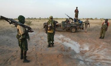 Nejîryayê êriş bergumanên Îslamî kir û 20 jê kuştin