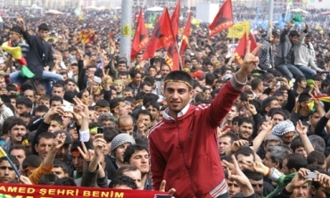 Li Diyarbekir û Stenbolê aloziya Newrozê