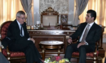 Barzanî: Divê gelên Sûriya mefên xwe werbigirin