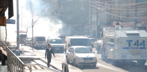 Li Amed bi boneya salvegera destgîr kirina Ocalan xwepêşandanek mezin