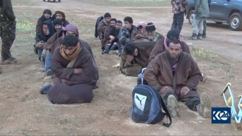 HSD: Di nav 24 saetên borî de 3 hezar çekdarên DAIŞê teslîm bûn