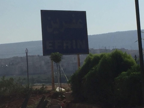 Li Efrînê eşîreteke ereb li dijî gurûpên opozîsyonê derket