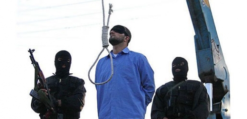 Rêjîma Îran`ê 3 girtî bidavekirin