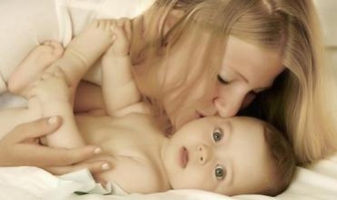 Deh şaşiyên dayik û bavan himber zarokê wan ê yekem