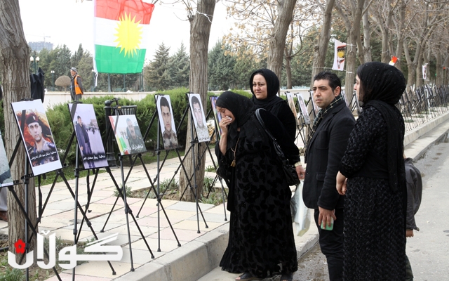 دایك و هاوسەری شەهیدان داوا دەكەن سەرۆك بارزانی بەردەوام بێت