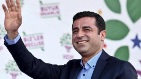 Demirtaş: Ger HDP bendê derbas bike, hûn dikarin ji AKPê re bibêjin oxir be