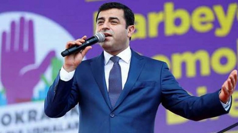 Demirtaş: Ew çekên Tirkiyê şandibûne Sûriyê bo PYDê hatin firotin
