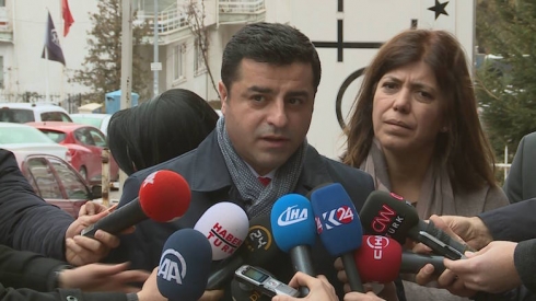 Demirtaş bo Davutoglu: Pêwîstiya me bi serokwezîrtiya te nîne