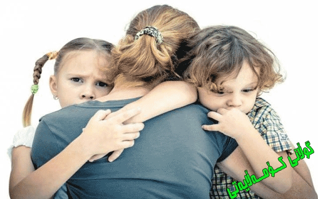 دایكی دوو منداڵی پەككەوتە باسی ئاریشەكانی ژیانی بۆ گوڵان دەكات