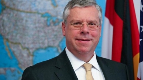 Divê Tirkiye demildest ji Efrînê vekişe