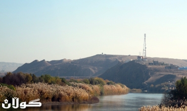 دووبز لەسەر دەریایەك نەوت و ئاوە و بێ خزمەتگوزاریە.. كورد لەبەر كەمی خزمەتگوزاری لە ناوچەكە كۆچ دەكەن