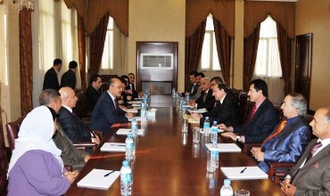 Berhem Salih bi lîsteya Biratiya Neynewa ra rewşa deverên dabirî nirxand