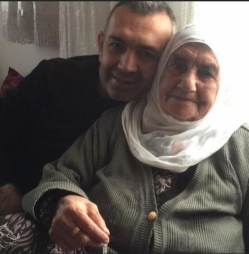 Diyarbekir - Pîrejineka 90 salî, ku bi nexweşiya Koronayê ketibû, baş bû