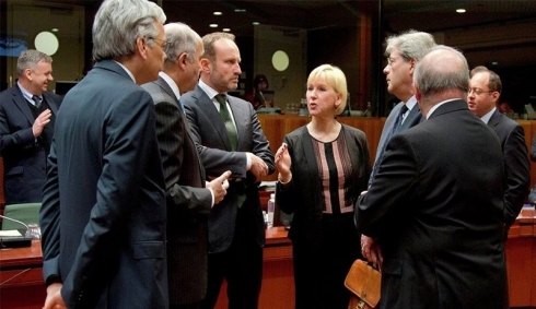 Wezîrên derve yên YE li ser Efrînê civiyan